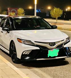 تۆیۆتا کامری